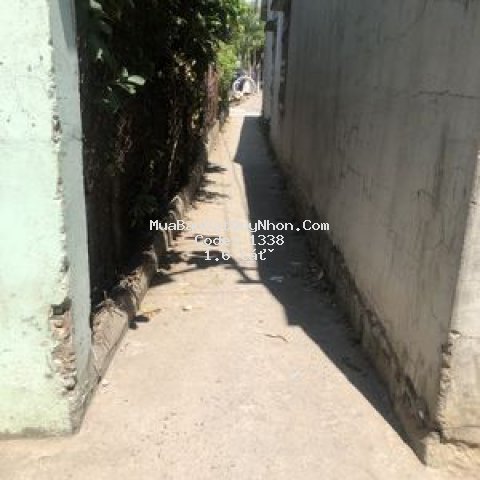 Bán nhà hẻm rộng và cạn đường thành thái giá rẻ