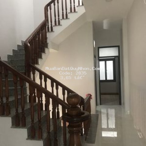 Bán nhà mặt tiền nguyễn hiền,quy nhơn giá 3ty650