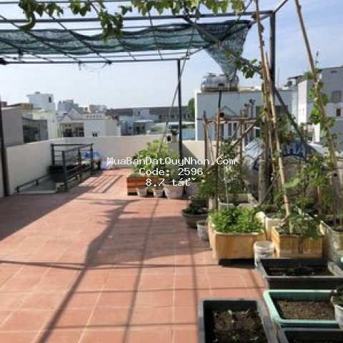 Bán nhà tăng bạt hổ quy nhơn 64m2 n4.7m 4 mê