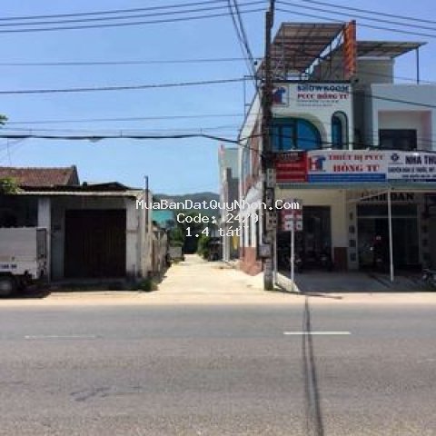 Bán nhà trệt 1 lầu, cách ql1 10m, hẻm 5m.