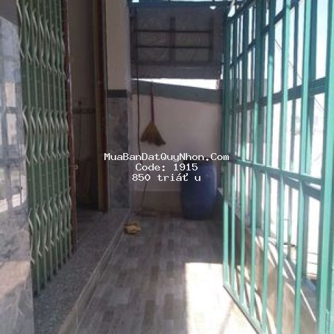 Cần bán gấp nhà trong hẻm giá 800tr/80m2