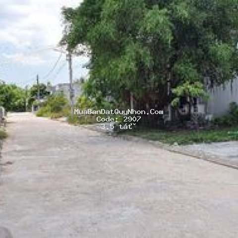 Dãy phòng trọ mới xây ngay trung tâm khu tđc