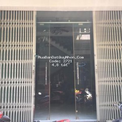Nhà 1 mê nguyên 70m2 . đường cao bá quát