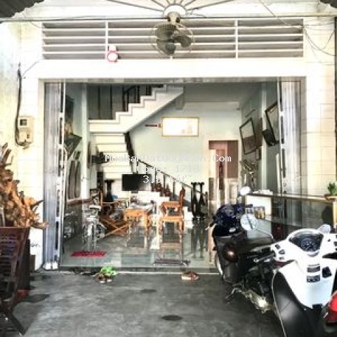 Nhà 1 trệt 1 lầu 150m2 đường quốc lộ 1a, p lộc ,tp Nhà 1 trệt 1 lầu 150m2 đường quốc lộ 1a, p lộc ,tp