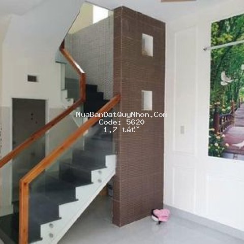 Nhà 2 tầng khu vực chợ đầm 40m2