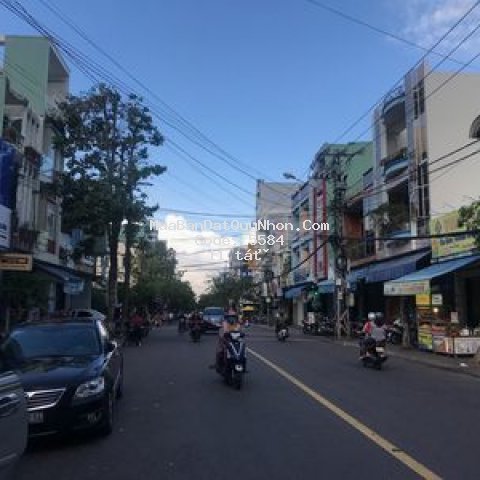 Nhà 4 mê 148,5m2 n 4,25 nguyễn thái học đông nam