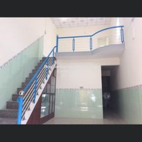 Nhà cấp 4 dt 400m2
