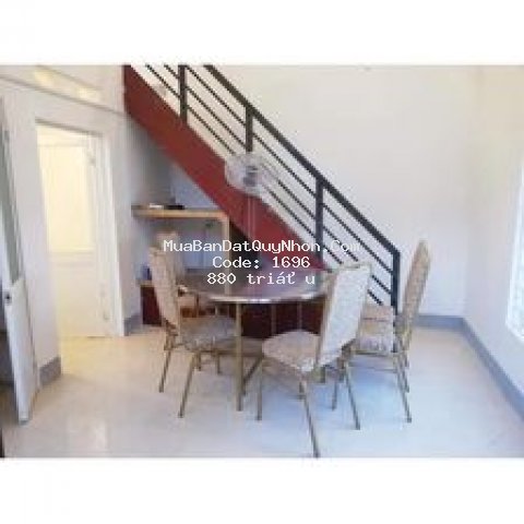 Nhà cấp 4 gác lững 42m2 3pn gần chợ phú tài
