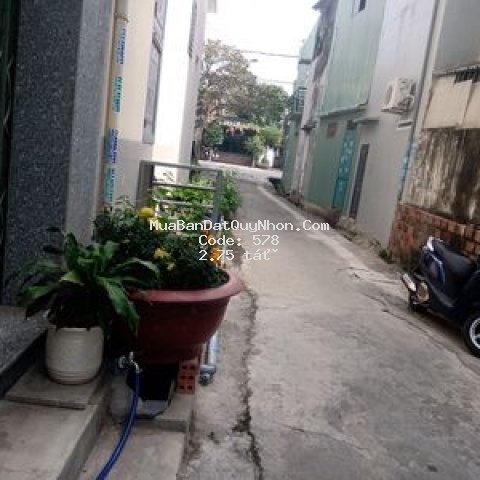 Nhà hẻm 5m, oto đậu trước nhà, hẽm cạn 15m Nhà hẻm 5m, oto đậu trước nhà, hẽm cạn 15m