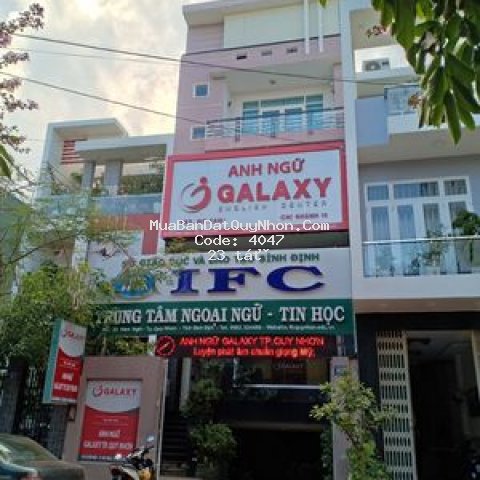 Nhà mặt tiền hàm nghi, 2 cửa cuốn và hầm ô tô, shr