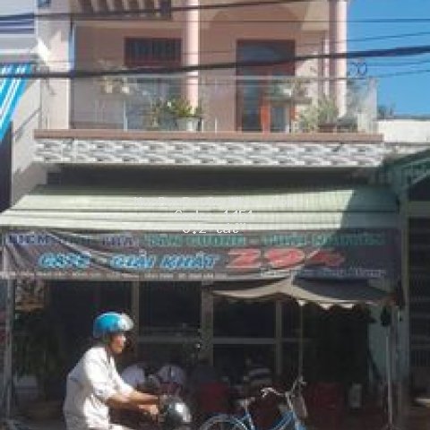 Nhà mt 1lau 150m2 đường trần hưng đạo