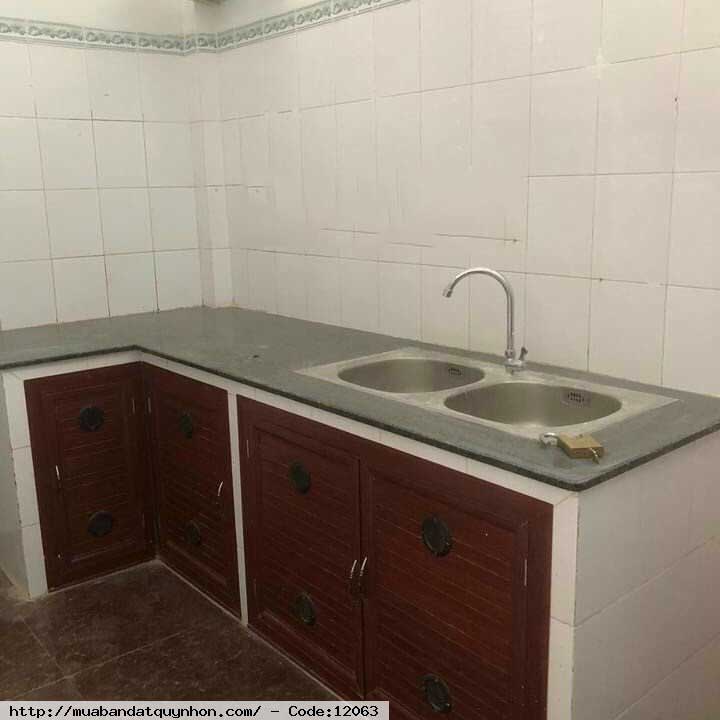 Bán đất ngay căn MẶT TIỀN trung tâm tp BIỂN QUY NHƠN XINH ĐẸP thuộc P. Lê Lợi ❎Kết cấu 1 mê đầy đủ công năng, gồm 2pn, 2wc, pk, pb, pt, ban công.  ✅Nhà dân xây kiên cố chắc chắn, khu an ninh - DT: 30.6m2 ngang 3,6m nở hậu 4,5m 💰 2tỷ850 thương lương