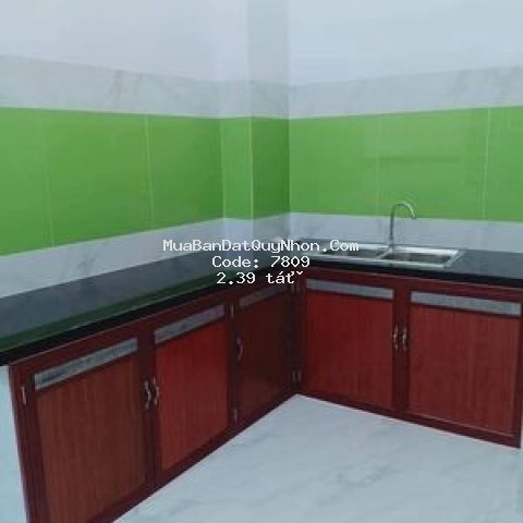Bán nhà  hai mặt tiền hẻm thông đường thành thái