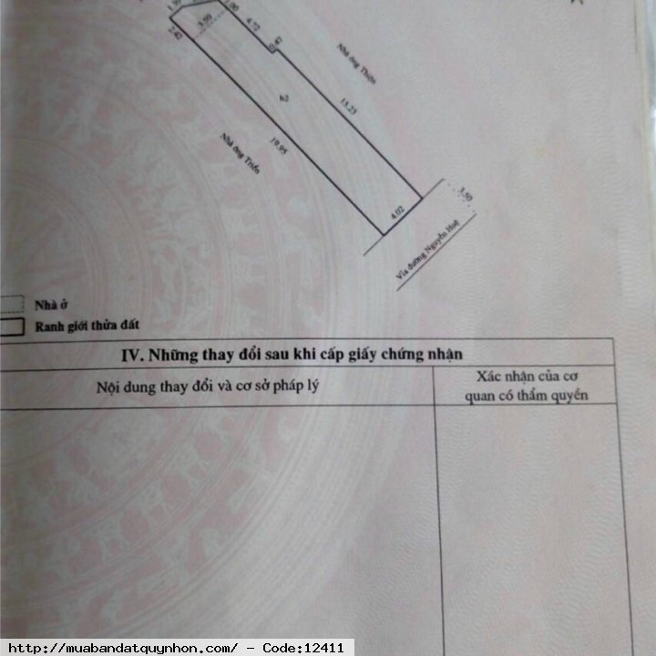 Bán nhà mặt tiền đường Nguyễn Huệ_Trung tâm TP Quy Nhơn .  - Diện tích: 84,4m2 ngang 4,02m x 20,2m - Phù hợp đầu tư khách sạn mini, homestay, hoặc kinh doanh ăn uống, spa, …. - Kết cấu nhà một mê, chuồng cu, sân phơi, 1 phòng khách, 1 phòng thờ, 2 toilet,