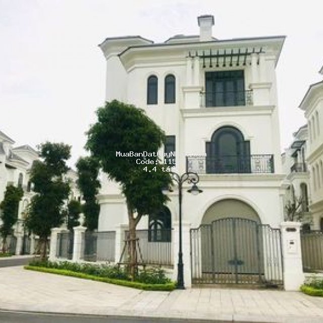 Biệt thự cách bãi tắm 200m, view biển 7x20m, tp.qn
