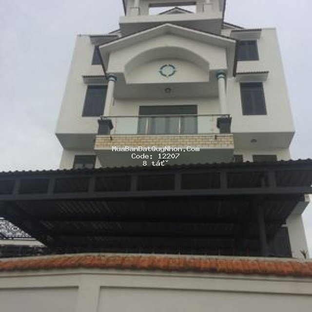 Biệt thự nhà nghĩ nuôi yến hồ cá coi!