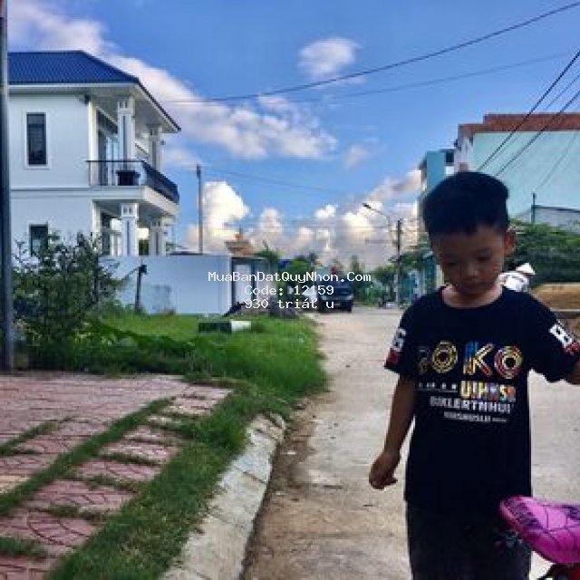 Cần bán 2 lô đất đẹp khu dân cư đông.