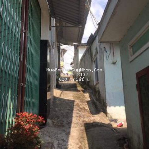 Cần bán nhà hẻm  70m2 giá 650trieu