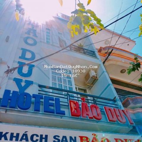 Nhà 3 lầu mặt đường tây sơn cách biển 50m