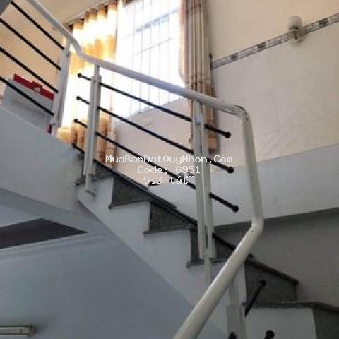 Nhà 3 tầng 40m2 mặt tiền nguyễn lạc, p. trần phú