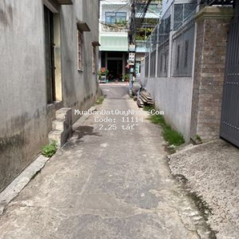 Nhà gần khu flc