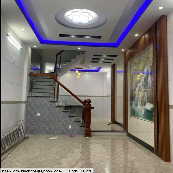Nhà kiên cố ngay ngã tư Thoại Ngọc Hầu dt 200m2 giá bán 3 tỷ 500 triệu nhà 3 mê mới đẹp Nhà kiên cố ngay ngã tư Thoại Ngọc Hầu dt 200m2 giá bán 3 tỷ 500 triệu nhà 3 mê mới đẹp