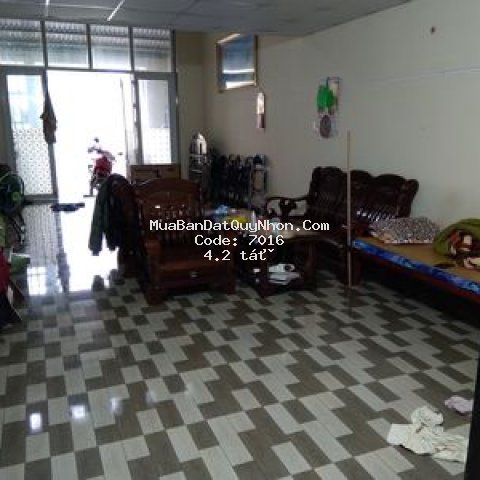 Nhà mặt phố 1 trệt 1 lửng đường 14m tp qui nhơn
