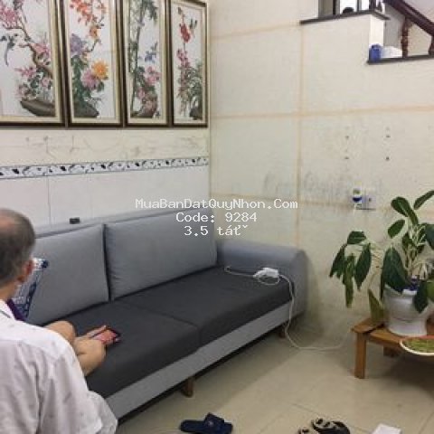 Nhà mặt tiền quy nhơn 3 tầng đẹp 3,5 tỷ
