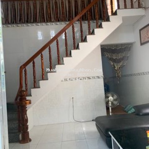 Nhà mê lở mới xây kiên cố. có 3 phòng trọ cho thue