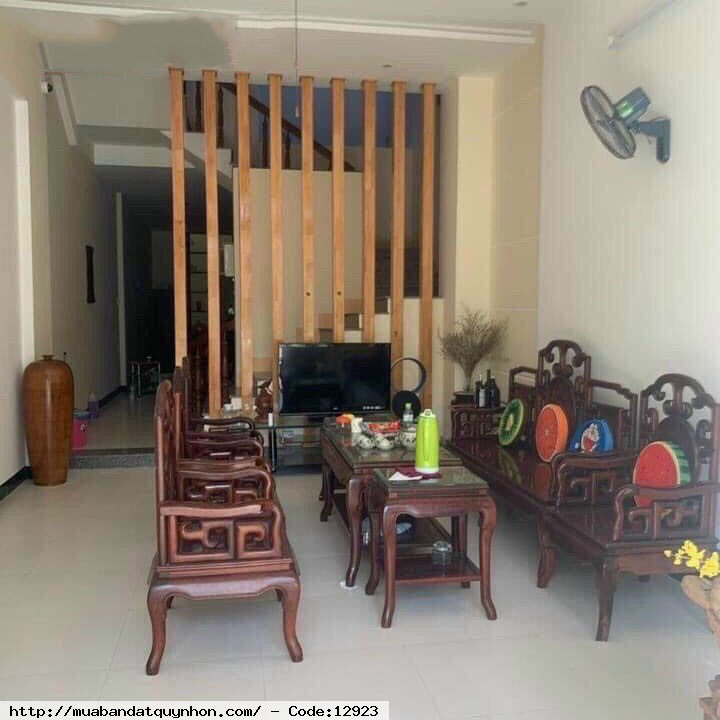 B án nhà đẹp mặt tiền đường Cần Vương gần Nguyễn Thị Định_Trung tâm thành phố Quy Nhơn - DT: 100m2 ngang 4,4m - Lộ giới 14m - Hướng: Đông Nam - Kết cấu: 3 mê 4 tầng, thiết kế hiện đại sang trọng, thích hợp mọi nhu cầu: văn phòng, kinh doanh, homestay, dậy B án nhà đẹp mặt tiền đường Cần Vương gần Nguyễn Thị Định_Trung tâm thành phố Quy Nhơn - DT: 100m2 ngang 4,4m - Lộ giới 14m - Hướng: Đông Nam - Kết cấu: 3 mê 4 tầng, thiết kế hiện đại sang trọng, thích hợp mọi nhu cầu: văn phòng, kinh doanh, homestay, dậy