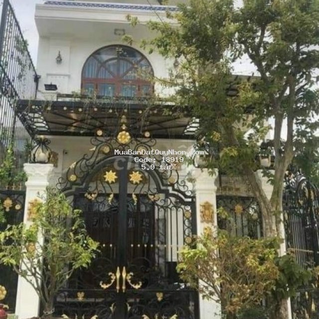 Bán biệt thự 3 tầng mặt tiền khu chợ dinh 5,9 tỉ