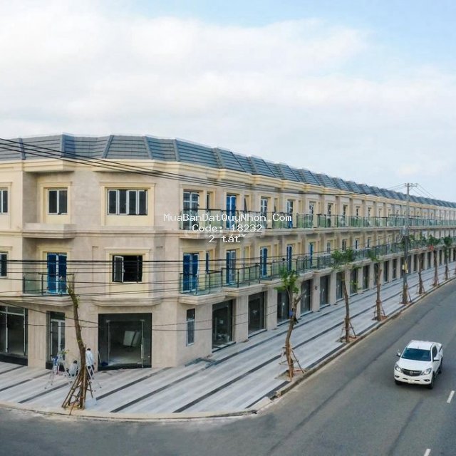 Bán gấp nhà đẹp 3 mặt tiền vì thô lỗ kinh doanh