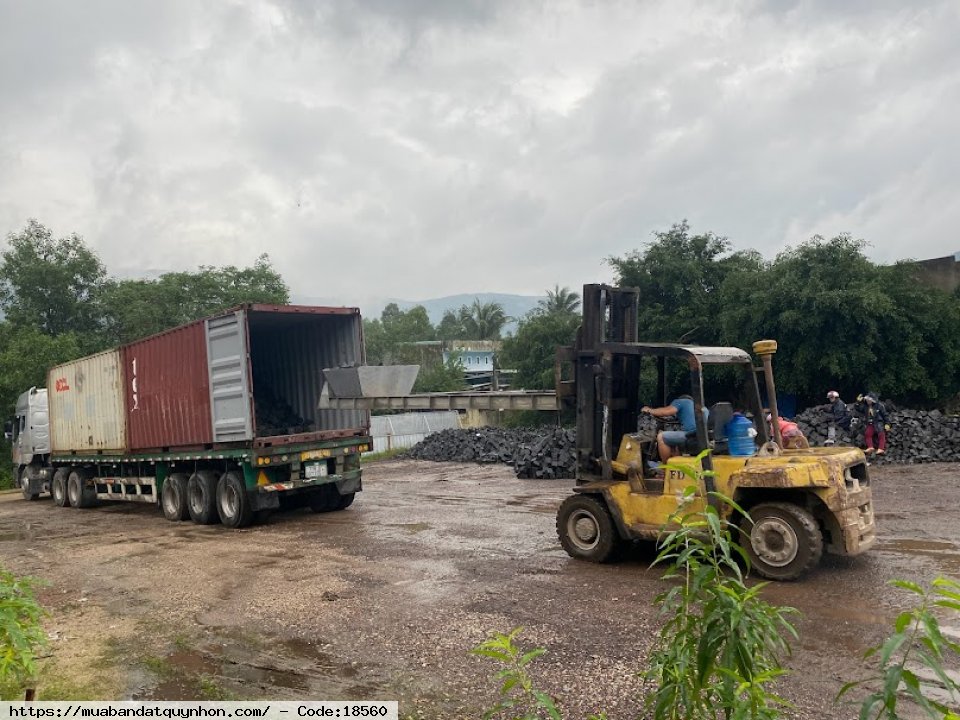 Bán lô đất 2 mặt tiền xe container thuận tiện làm kho bãi nhà xưởng - KV8, Bùi Thị Xuân, TP Quy Nhơn - diện tích trên 2000m2 có thổ cư 200m2 - Giá bán 3 tỷ 650 triệu Bán lô đất 2 mặt tiền xe container thuận tiện làm kho bãi nhà xưởng - KV8, Bùi Thị Xuân, TP Quy Nhơn - diện tích trên 2000m2 có thổ cư 200m2 - Giá bán 3 tỷ 650 triệu