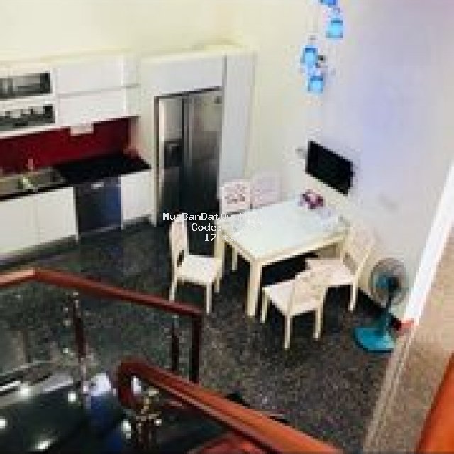 Bán nhà 3 tầng mặt tiền hoàng văn thụ giá 17 tỉ