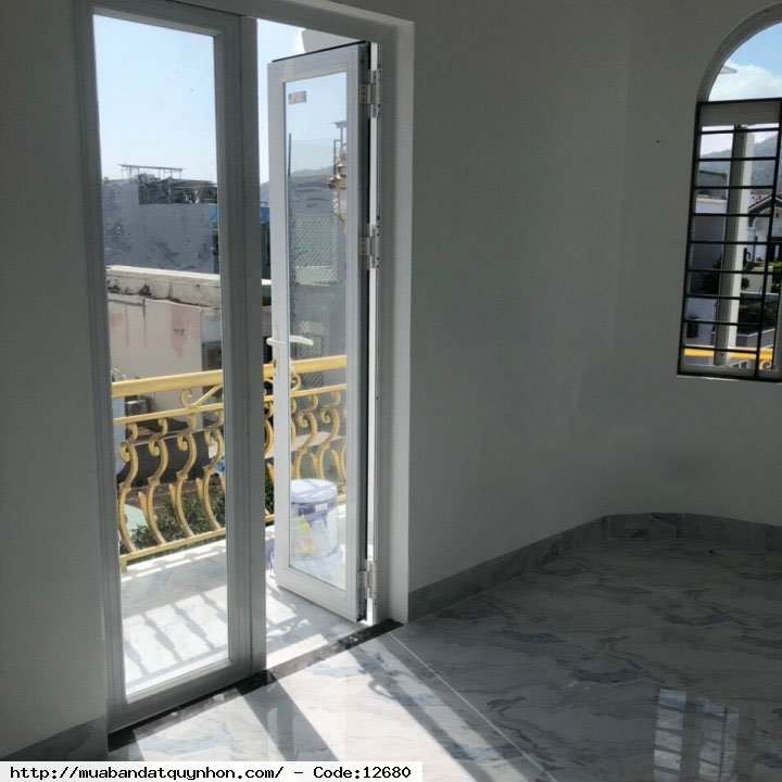 Bán nhà CĂN ỐNG: 40m2 ngang 9m - Kết cấu: 3,5 mê gồm 3pn, pk, bếp, pt, sân phơi, 3wc. - Hướng: Tây Nam 💰4 tỷ 400 triệu (thương lượng) ☎️/zalo: 0914100689 Bán nhà CĂN ỐNG: 40m2 ngang 9m - Kết cấu: 3,5 mê gồm 3pn, pk, bếp, pt, sân phơi, 3wc. - Hướng: Tây Nam 💰4 tỷ 400 triệu (thương lượng) ☎️/zalo: 0914100689
