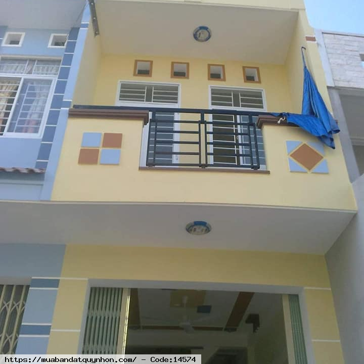 Bán nhà hẻm Thành Thái TP Quy Nhơn - Vị trí: nhà gần trường cấp 1, 2, mẫu giáo , gần chợ , BV, siêu thị  - Trước nhà rộng 5,3m - Giá bán: 2 tỷ 650 triệu