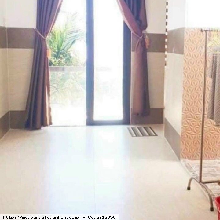 Bán Nhà Hoàng Văn Thụ nối dài_TP Quy Nhơn  - Hướng: Đông Bắc - Diện tích: 77,4m2 - Ngang 5,7m - Nhà 2 mê mới xây 2020 để ở  - Sau lưng nhà có hẻm 2m, thoáng đẹp - Giá còn thương lượng: 3,9 tỷ 