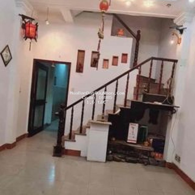 Bán nhà nở hậu đường ô tô-gần tt ngã 3 phú tài
