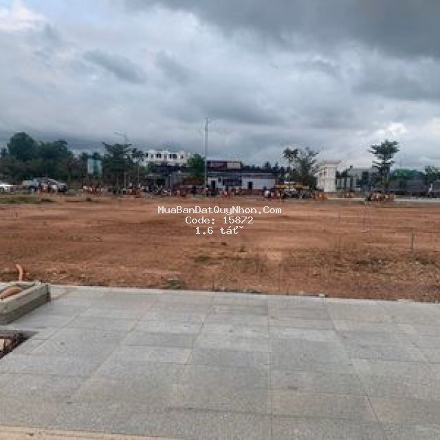 Bên e còn 2 lô cực đẹp giá chỉ 1,6 tỷ lô