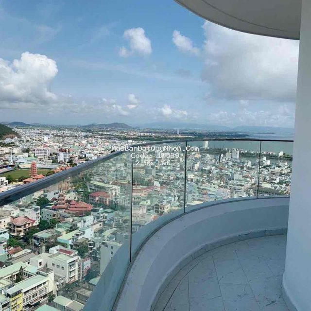 Chính chủ cẩn bán căn góc pullman quy nhơn