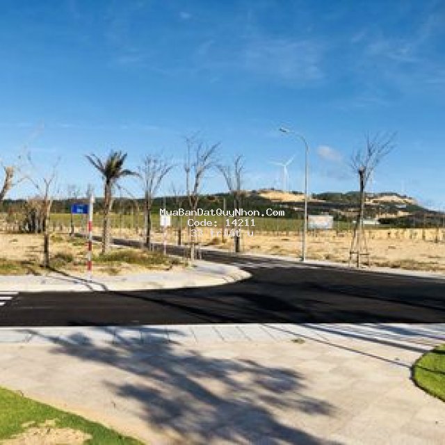 đất nhơn hội mặt tiền đường 27m, đối diện côg viên