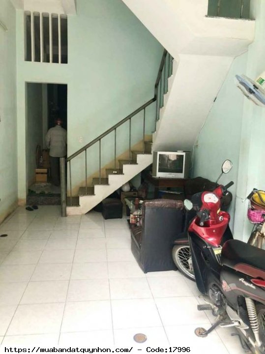 Nhà 3 tầng, đang có 6 phòng cho sinh viên thuê - Phường Ngô Mây_Tp.Quy Nhơn - Hẻm rộng, 2 ô tô ngược nhau - Diện tích: 52,5m2 - Giá bán: 5,3 tỷ