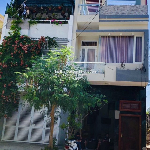 Nhà cần bán gấp