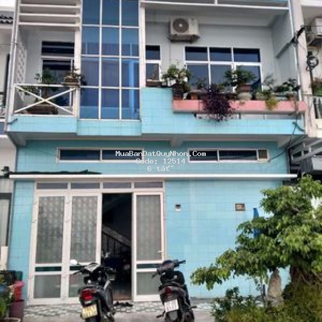 Nhà chính chủ