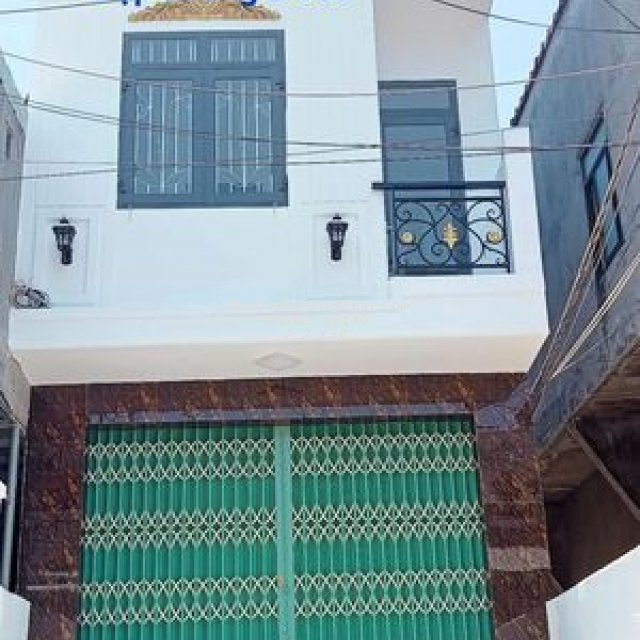 Nhà hẽm ô tô
