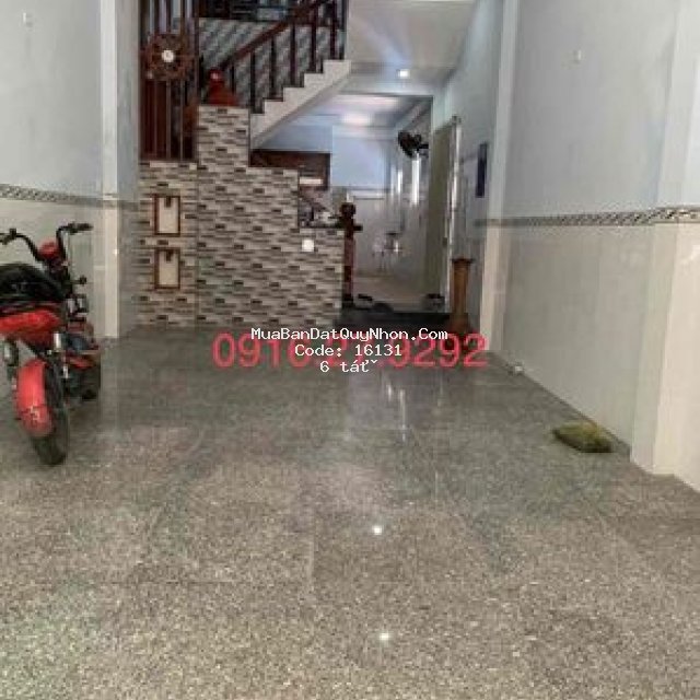 Nhà mặt tiền kinh doanh
