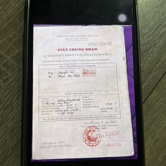 Nhà mặt tiền mới xây