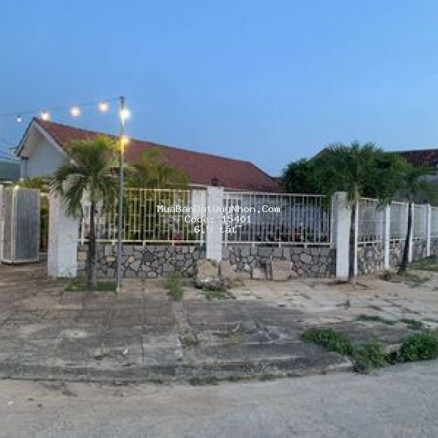Nhà ở lô góc 2 mt thị trấn phú phong tây sơn bđ