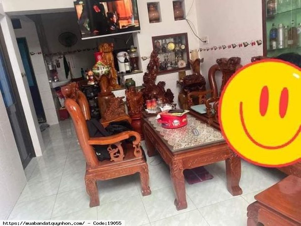 Bán hẻm Thanh Niên_P Quang Trung_Trung tâm Tp Quy Nhơn - Hiện trạng mê lỡ - Diện tích 40m2 - Hướng tây bắc - Giá: 1 tỷ 750 triệu