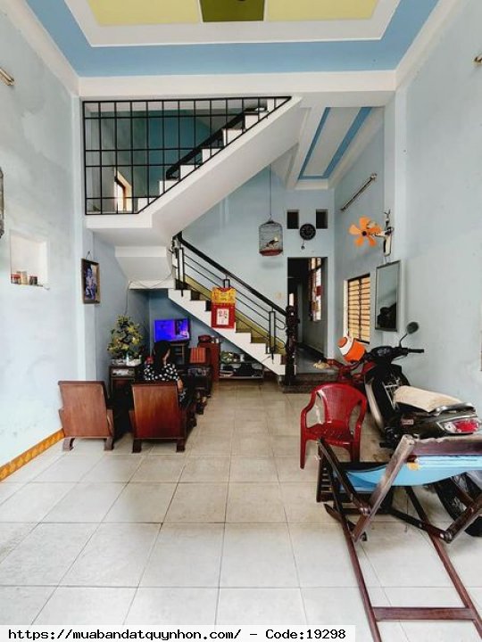 Bán Nhà 2 mê Hẻm cạn rộng 6m oto đậu P.Lê Lợi, gần Biển Quy Nhơn - DT 56m2 - Nhà 2 mê - Giá: 4 tỷ 190 tl